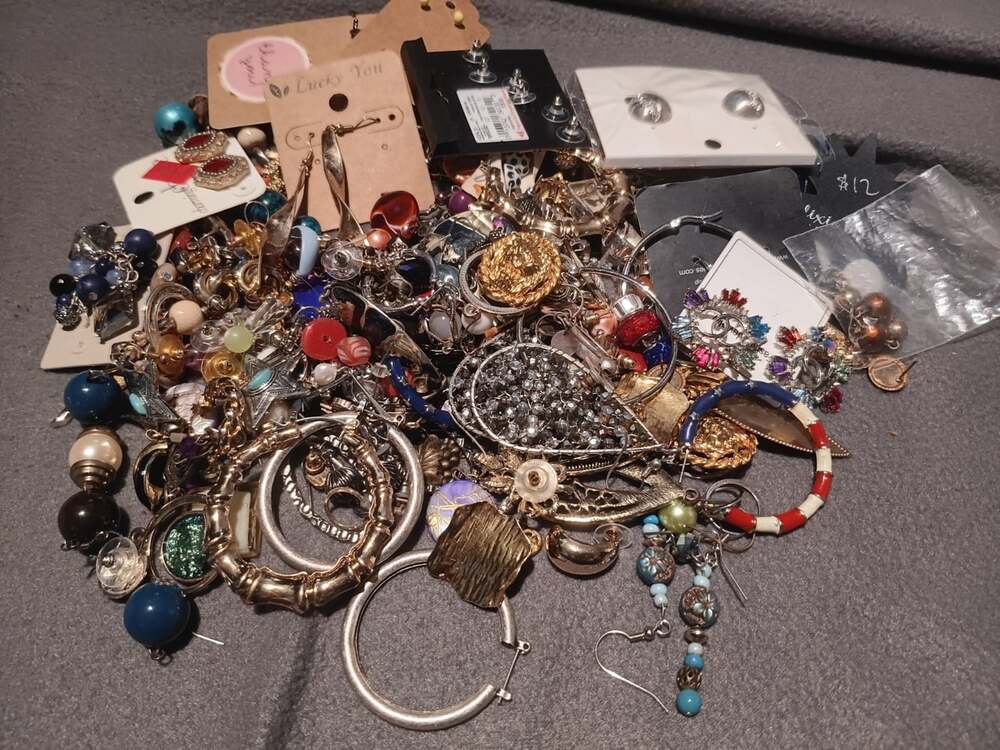 1.5 Lbs Earring Lot Mixed Vintage Modern All Wearable Matched Pairs Pierced Clip
